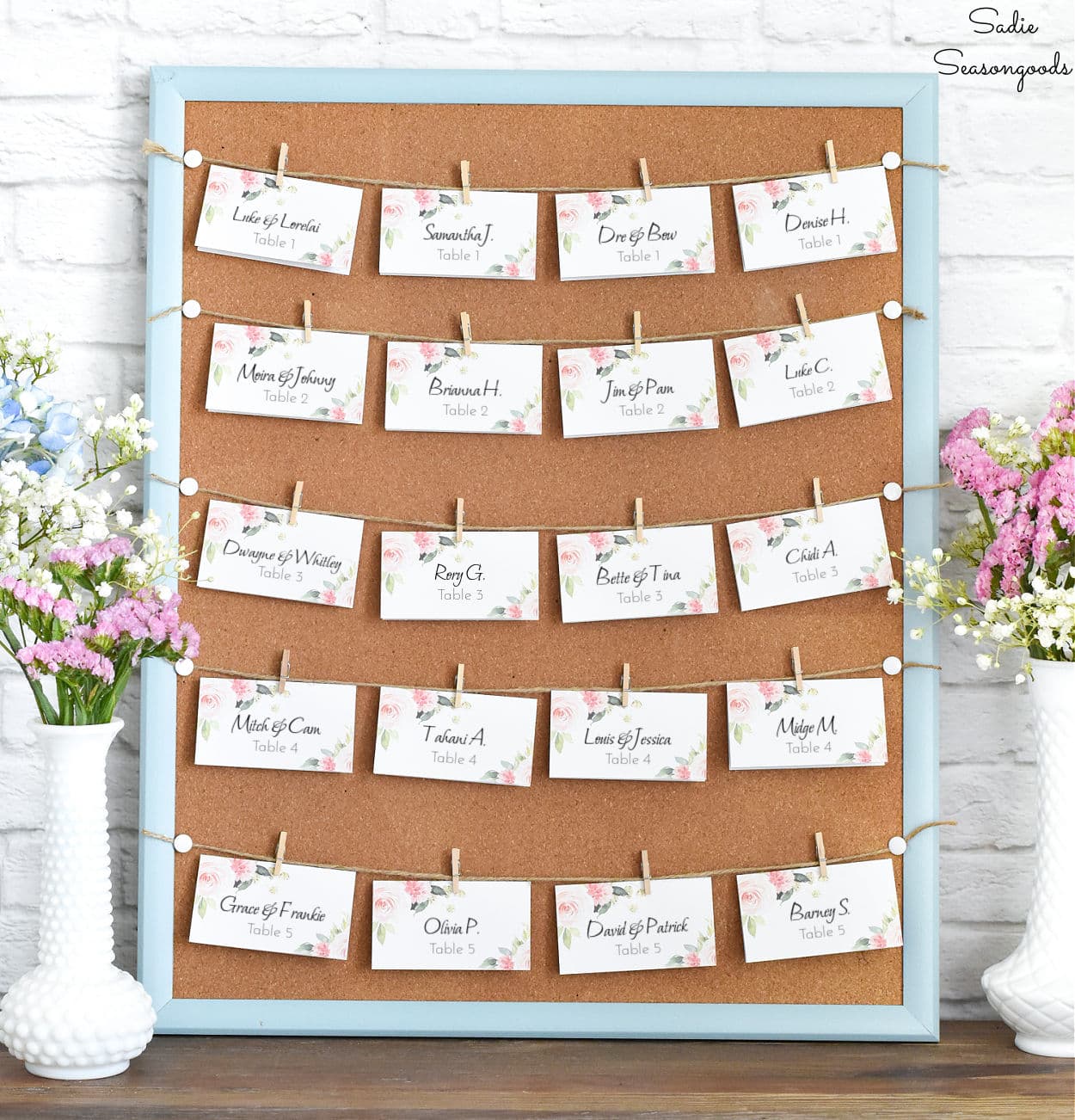Outdoor Wedding Ideas - Rustic Wedding Seating Chart - Upcycled Escort Card Display Outdoor Wedding Ideas - Rustic Wedding Seating Chart - Upcycled Escort Card Display