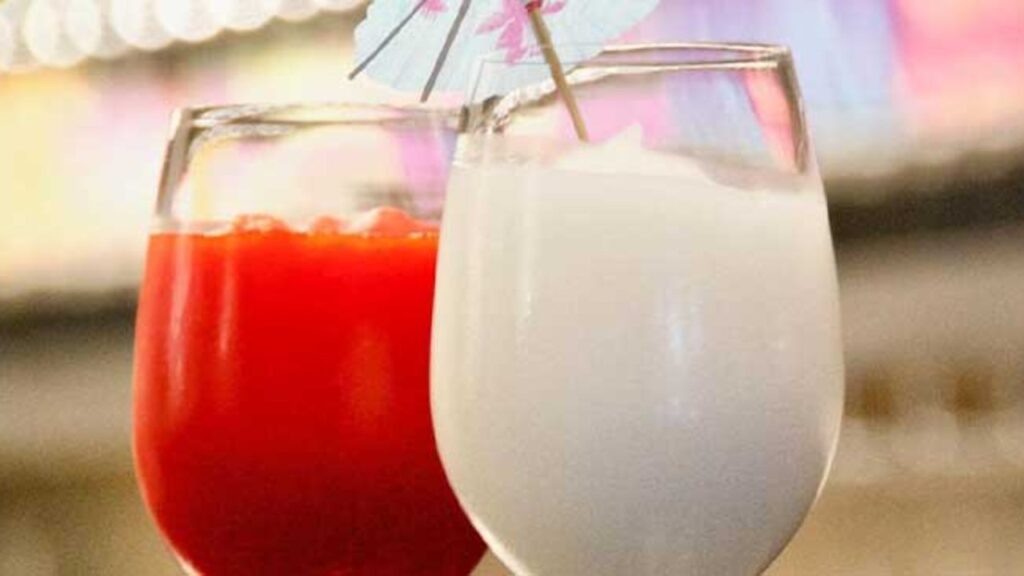 Simple Wine Slushy, homemade and freshly served