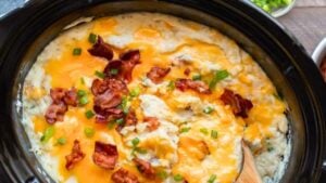 Slow Cooker Baked Potato Casserole, homemade and freshly served