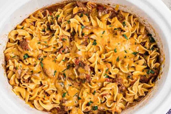 Slow Cooker Beef Noodle Casserole, homemade and freshly served
