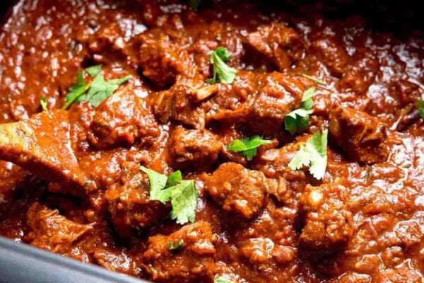 Slow Cooker Beef & Pork Chilli, homemade and freshly served