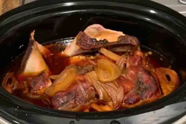 Slow Cooker Pulled Pork, homemade and freshly served