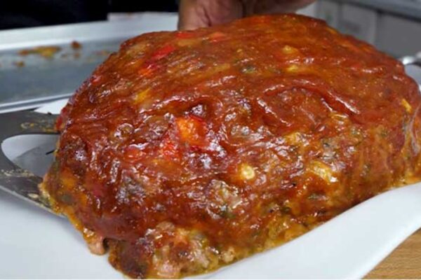 Best Smoked Meatloaf, homemade and freshly served