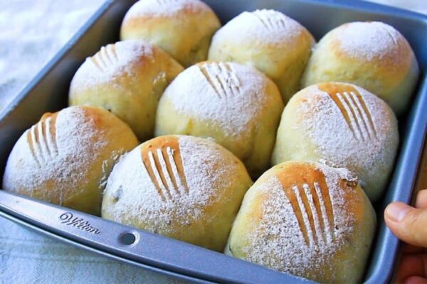 Soft and Fluffy No-Knead Banana Buns, homemade and freshly served