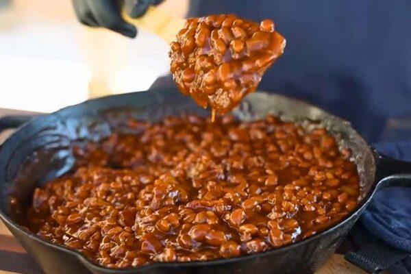 Southern Style BBQ Beans, homemade and freshly served