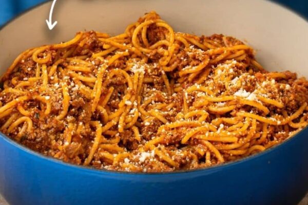 25-Minute Spaghetti and Meat Sauce, homemade and freshly served