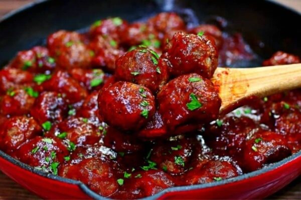 Spicy Cranberry Barbecue Meatballs, homemade and freshly served
