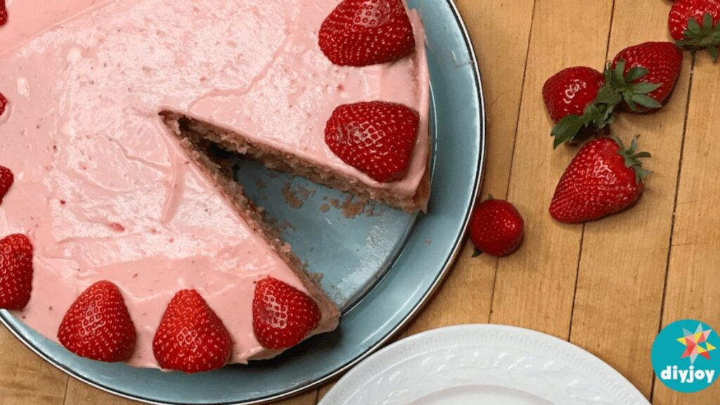 Extremely Strawberry Cake, homemade and freshly served