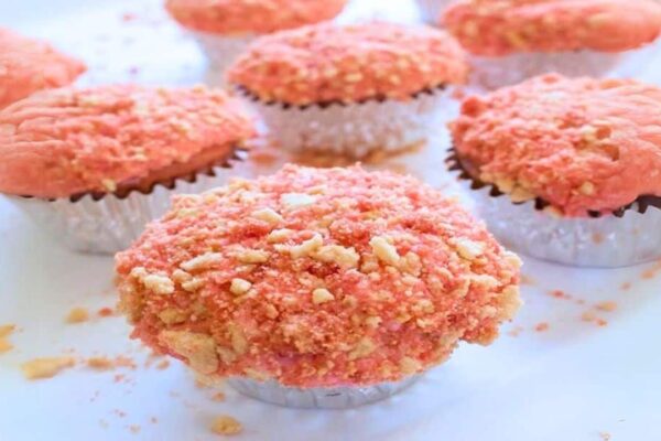 Strawberry Crunch Cupcakes, homemade and freshly served