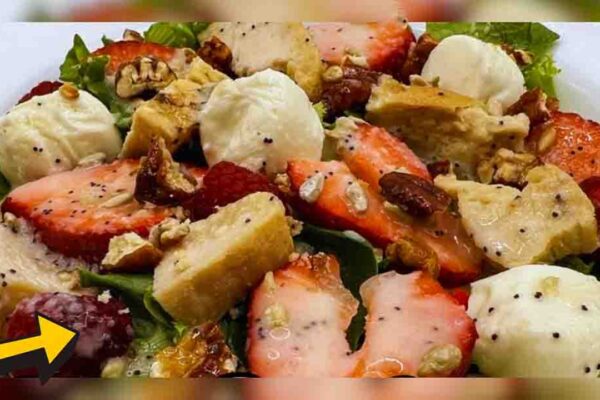 Summer Berry Salad with Lemon Poppyseed Dressing, homemade and freshly served