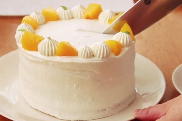 Easy 6-Ingredient Peach Cream Cake, homemade and freshly served