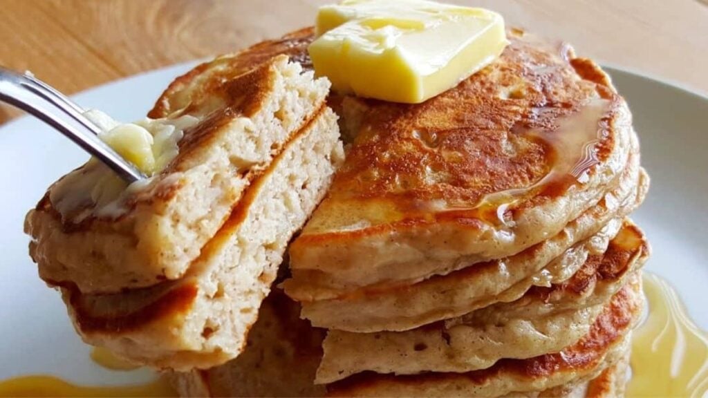 Super Fluffy Banana Pancakes, homemade and freshly served