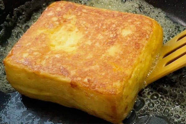 Super Fluffy French Toast, homemade and freshly served