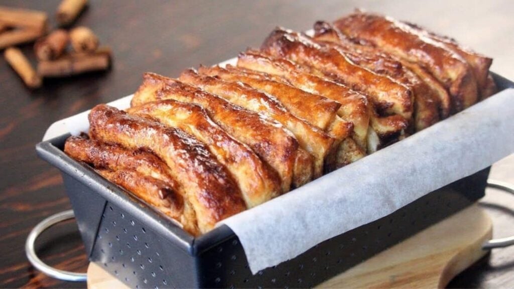 Super Soft Pull Apart Cinnamon Bread, homemade and freshly served