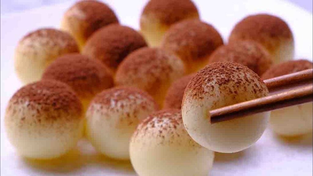 Sweet Milk Balls, homemade and freshly served