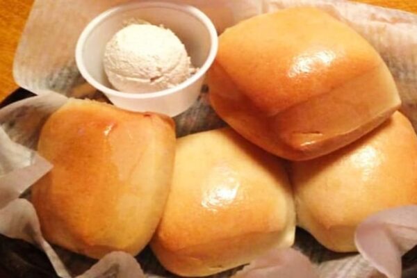 Copycat Texas Roadhouse Dinner Rolls, homemade and freshly served