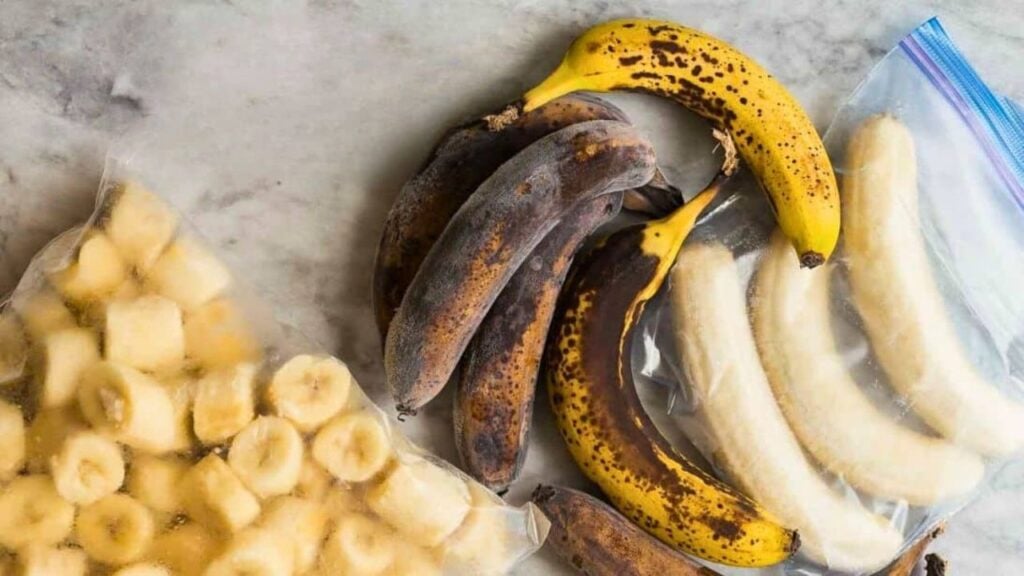 The Right Way to Freeze Bananas, homemade and freshly served