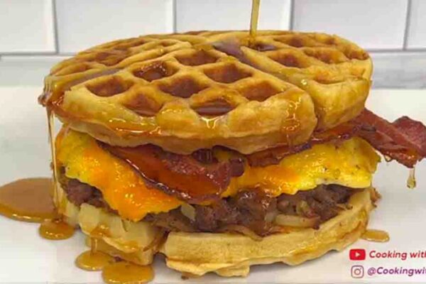 TikTok Waffle House Sandwich, homemade and freshly served