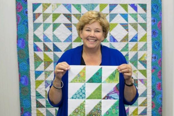 Finished Tranquil Triangles Quilt With Jenny Doan, a completed DIY project