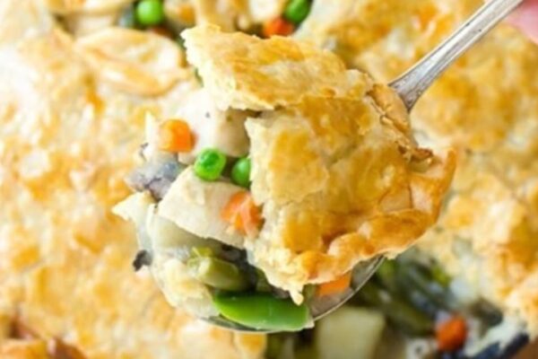Turkey Pot Pie from Leftovers, homemade and freshly served