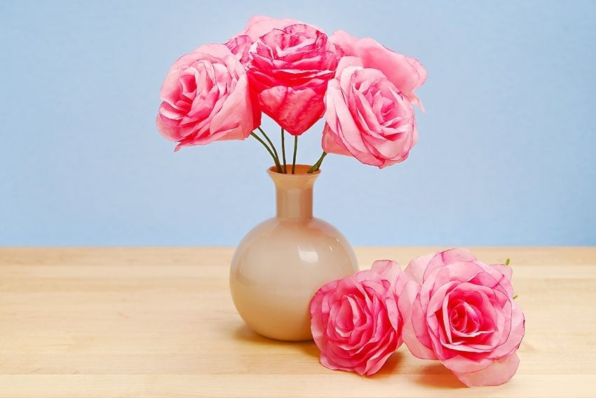 Easy Crafts to Make and Sell - Coffee Filter Roses - Cool Homemade Craft Projects You Can Sell On Etsy, at Craft Fairs, Online and in Stores. Quick and Cheap DIY Ideas that Adults and Even Teens #craftstosell #diyideas #crafts