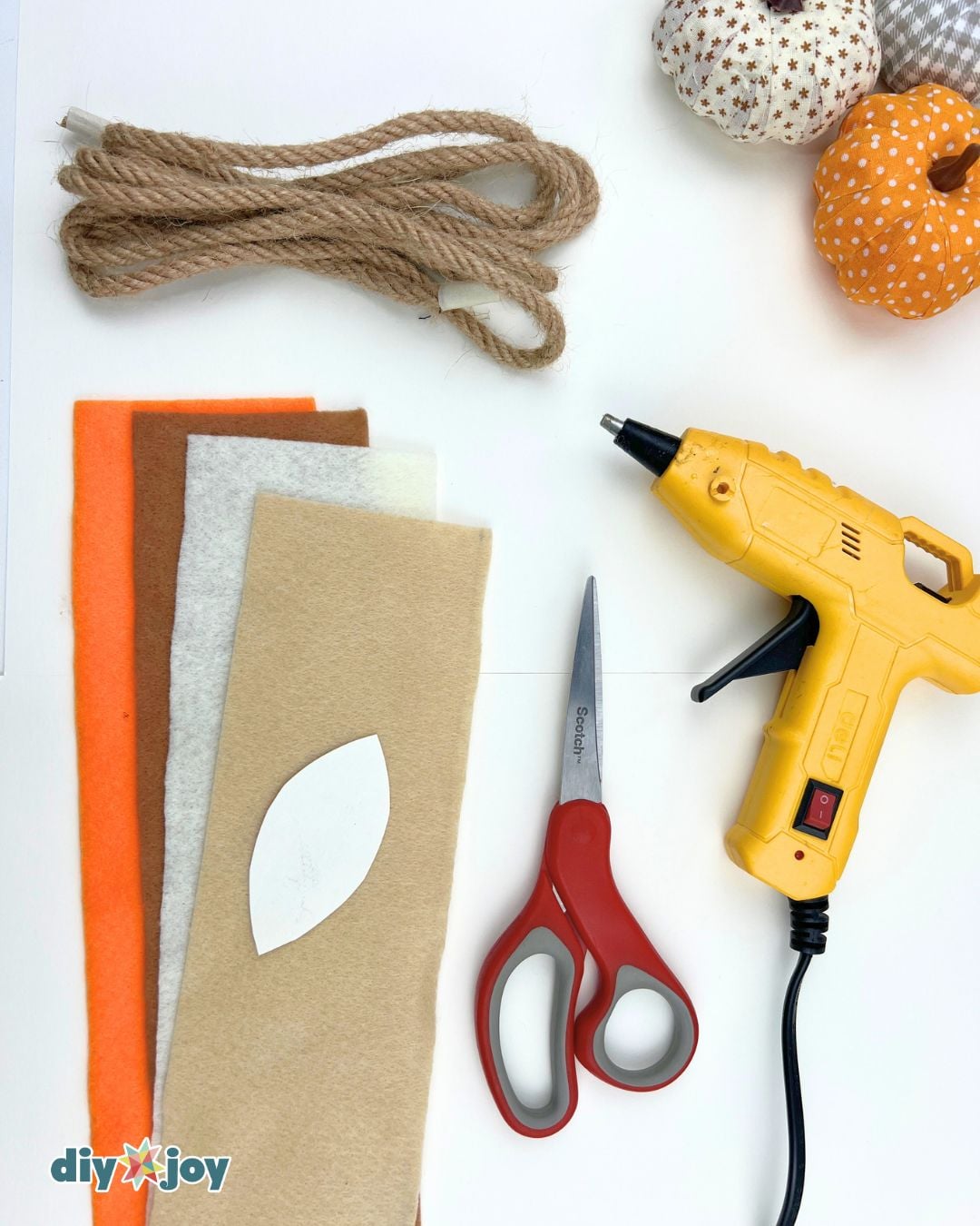 Felt Fall garland materials