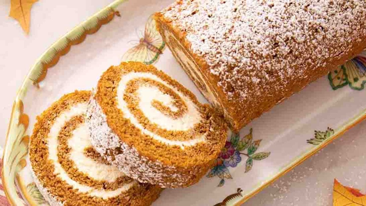 Pumpkin Recipes For Fall Pumpkin Cake Roll Creamy Cream Cheese Filling