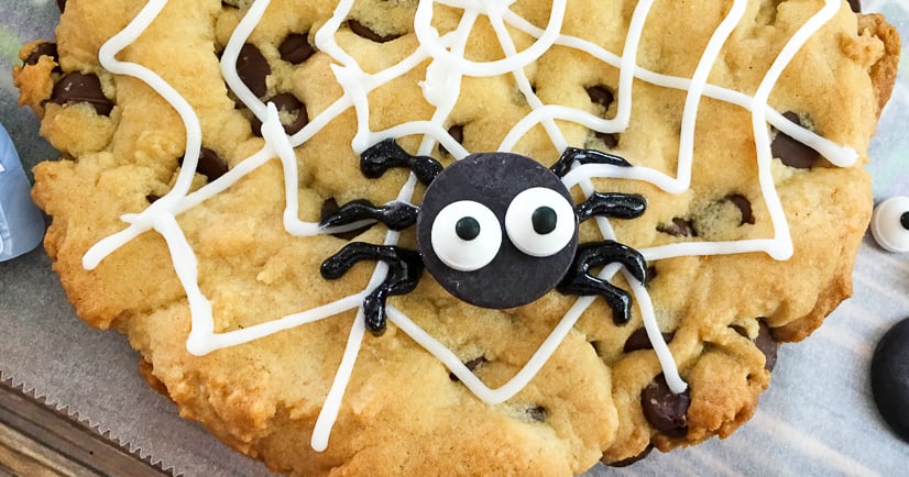 Easy Halloween cookies, kid-friendly baked treat and creative icing inspiration, highlighting chocolate chip spider cookies