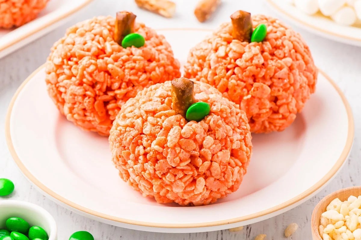 Halloween food idea, savory or sweet party dish and festive appetizer inspiration, focused on pumpkin rice krispie treats