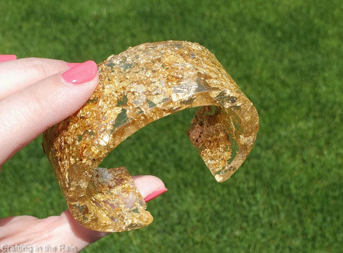 DIY Paracord Bracelet Ideas - Glitter Resin Cuff Bracelet - Handmade Resin Bracelet Craft Tutorial and How To
