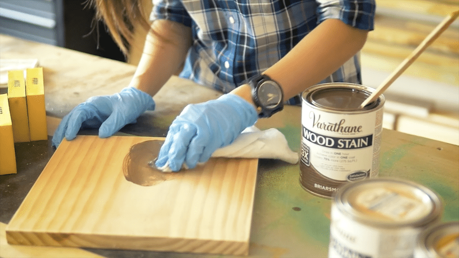 DIY Woodworking Tips | staining wood to reveal the grain, rich even wood stain finish on pine board