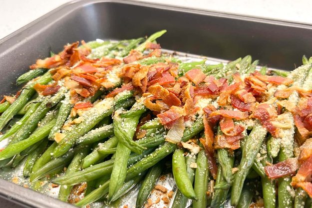 Bacon Parmesan Green Beans Recipe Idea Bacon Parmesan Green Beans, a thanksgiving side dish that always gets seconds and an idea worth saving for later
