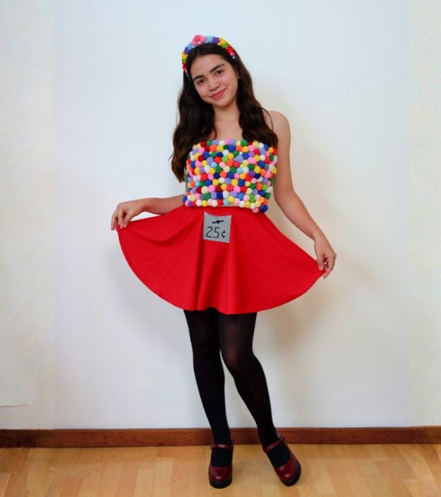 Last minute DIY Halloween costumes - DIY gumball machine costume, an easy step-by-step tutorial for kids and teens