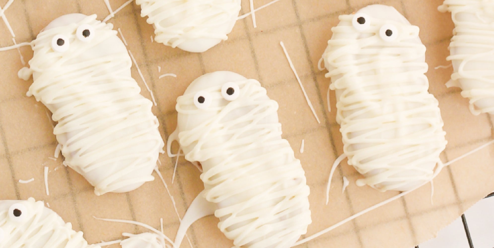 Halloween food idea with dessert-table favorite and kid-friendly spooky serving, focused on the finished mummy nutter butters