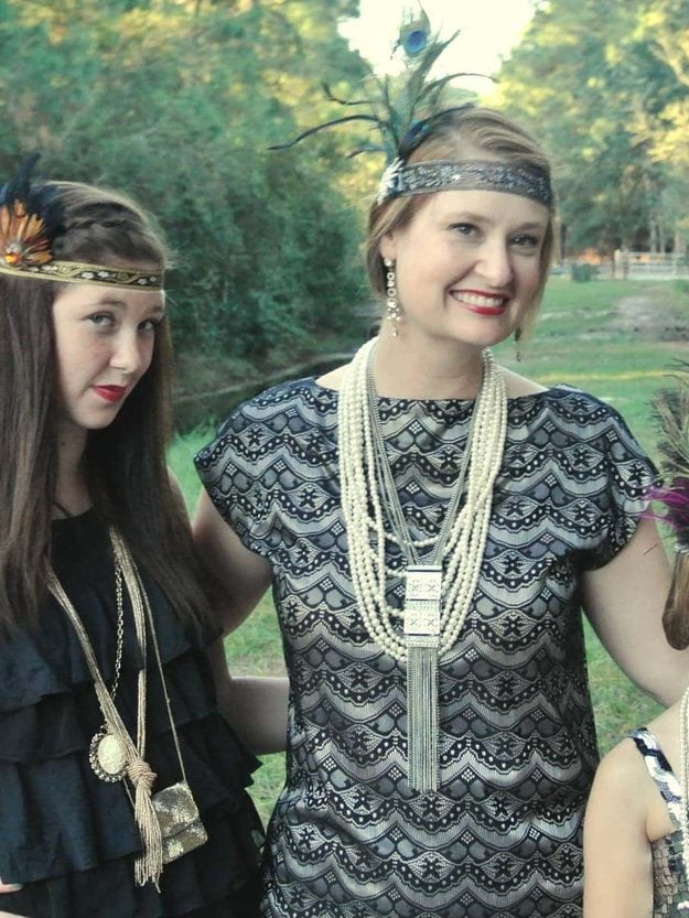Last Minute DIY Halloween Costumes - Quick Ideas for Adults, Kids and Teens - 1920s Flapper Costume Tutorial