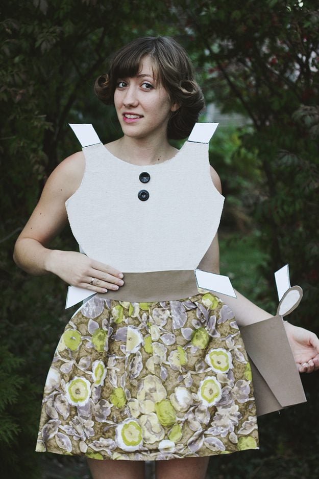 Last Minute DIY Halloween Costumes - Quick Ideas for Adults, Kids and Teens - Paper Doll Costume Tutorial